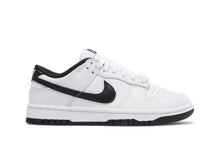 Load image into Gallery viewer, Nike White/Black Dunks -8.5W
